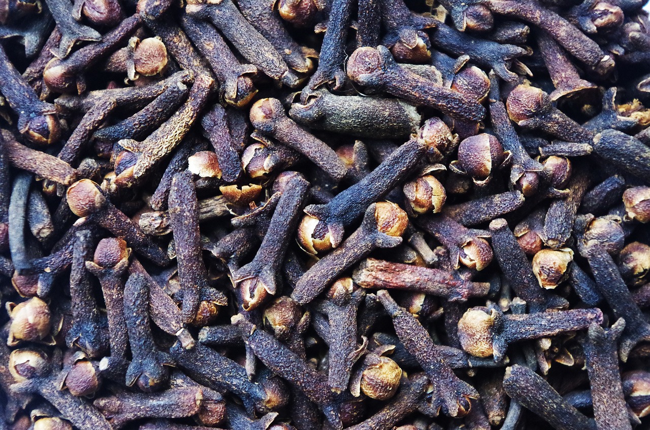 Cloves